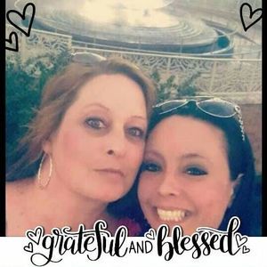 Meet your Posher, Leslie